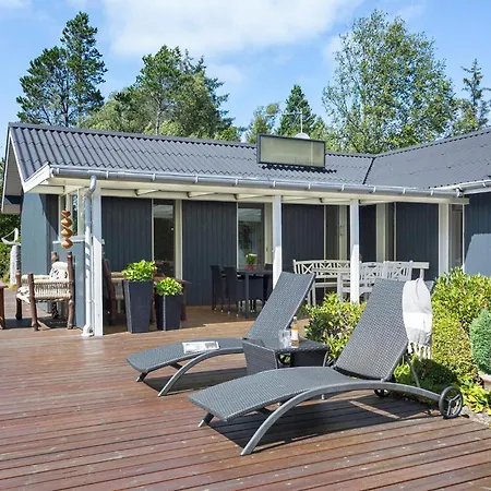 Smukt Hus Med 2 Soveværelser I Feriehus *